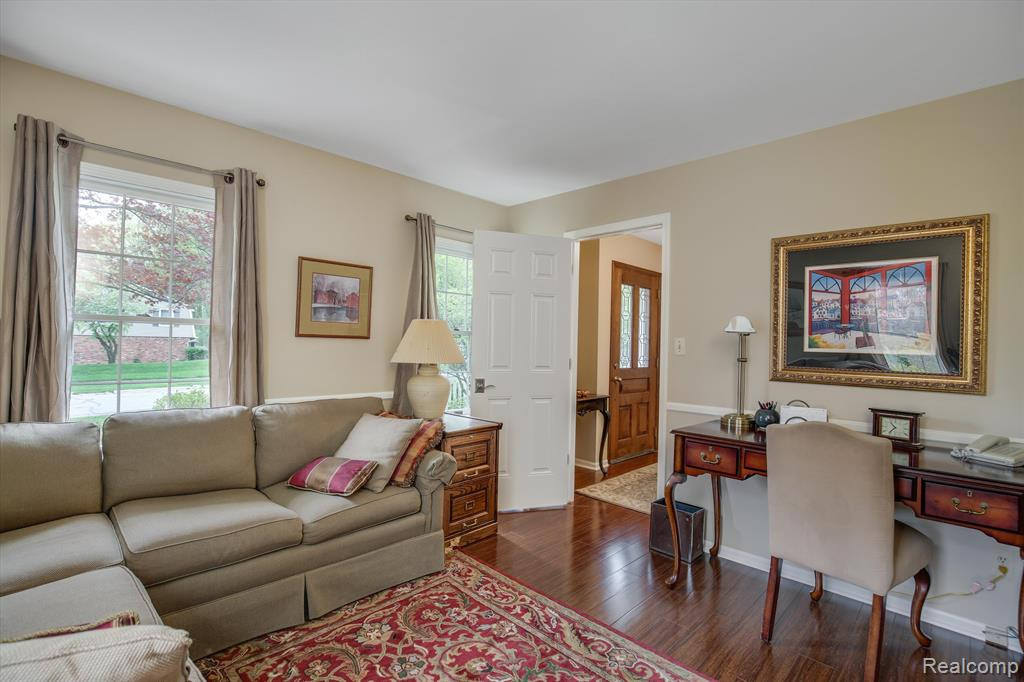 9025 Colony Farm Drive, Plymouth, MI 48170 — Photo 13