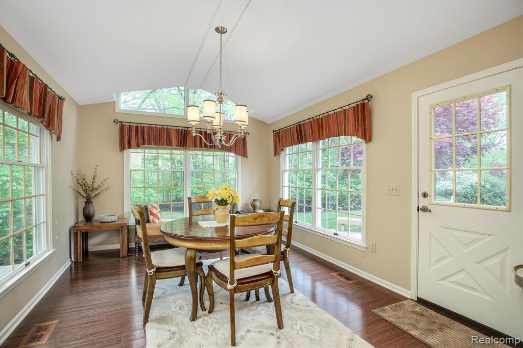 9025 Colony Farm Drive, Plymouth, MI 48170 — Photo 22