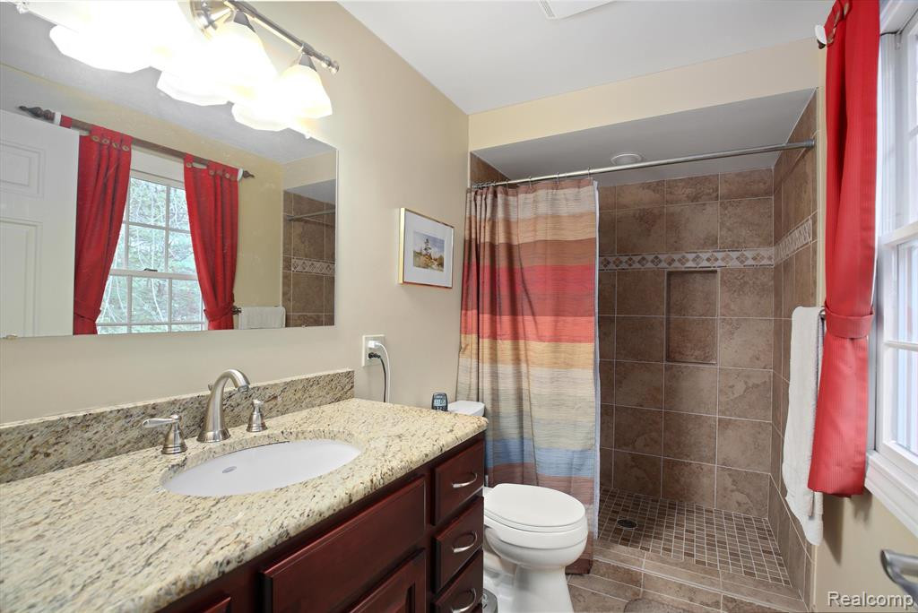 9025 Colony Farm Drive, Plymouth, MI 48170 — Photo 30