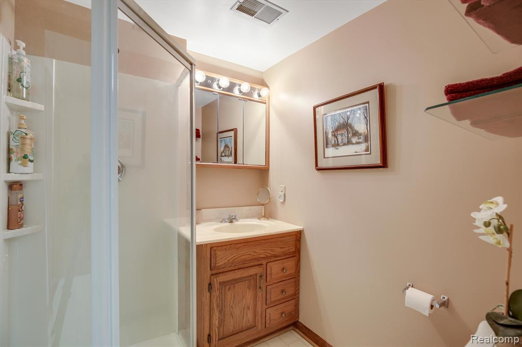 9025 Colony Farm Drive, Plymouth, MI 48170 — Photo 37