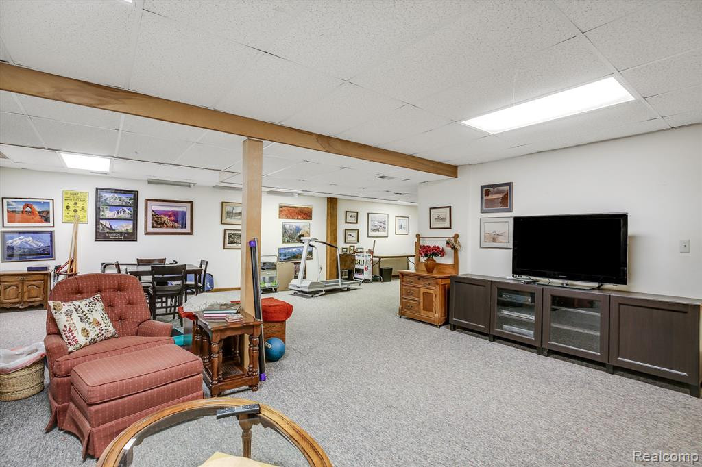 9025 Colony Farm Drive, Plymouth, MI 48170 — Photo 39
