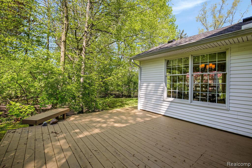 9025 Colony Farm Drive, Plymouth, MI 48170 — Photo 42