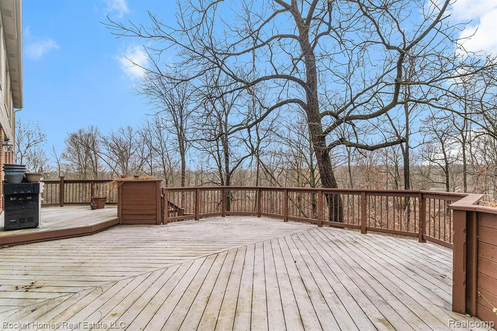 7368 Carlyle Crossing, West Bloomfield, MI — Photo 37