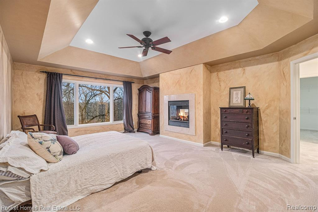 7368 Carlyle Crossing, West Bloomfield, MI — Photo 16