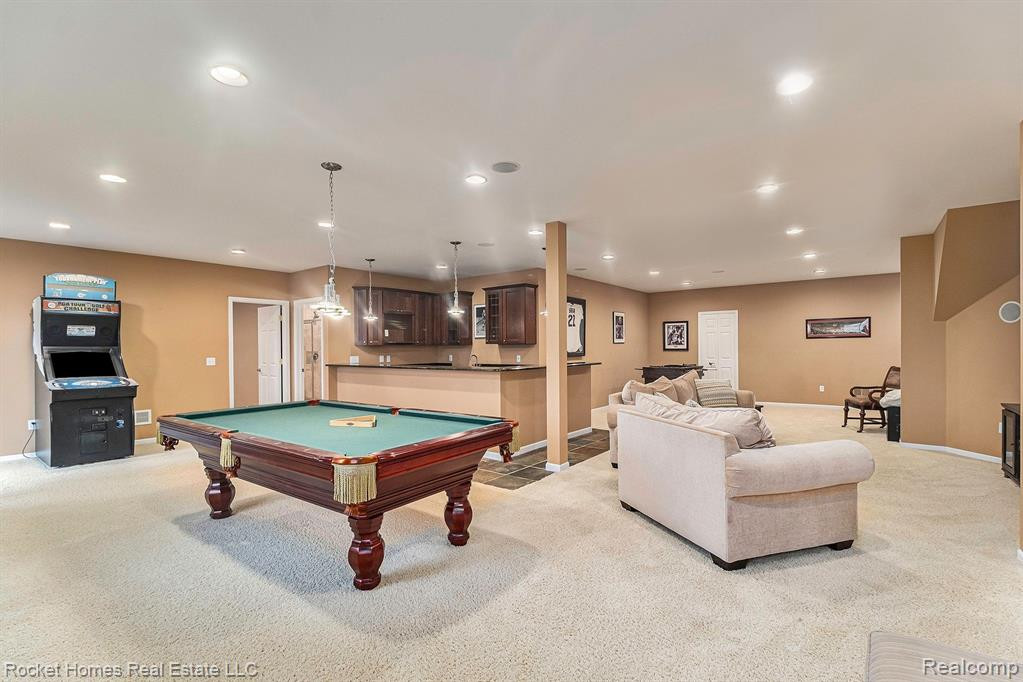 7368 Carlyle Crossing, West Bloomfield, MI — Photo 28