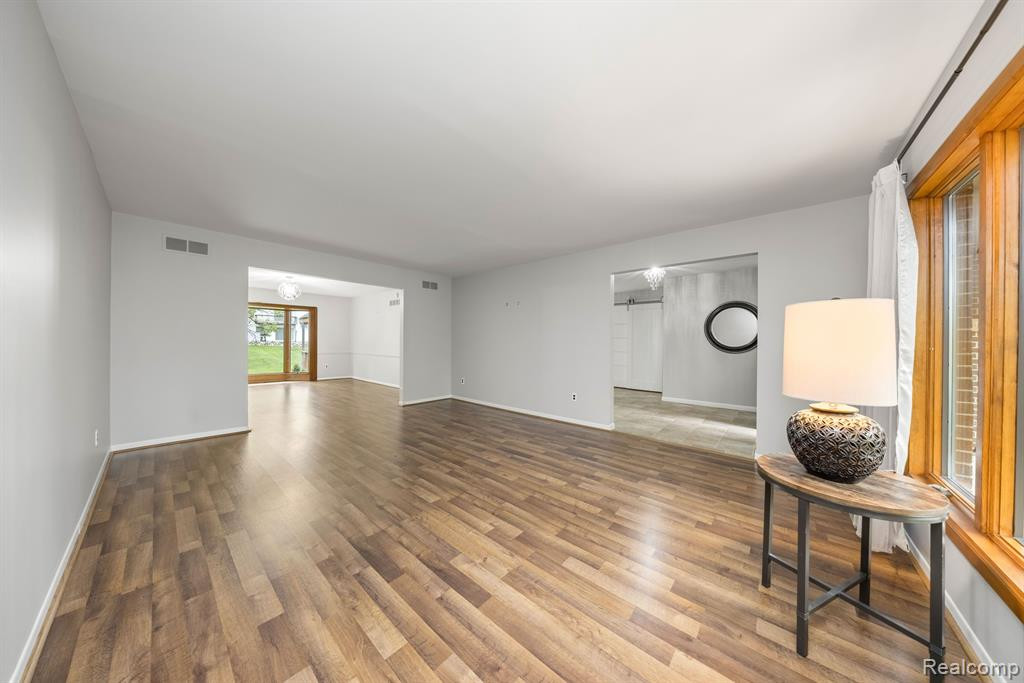 4601 FAIRWAY Ridge, West Bloomfield, MI 48323 — Photo 4