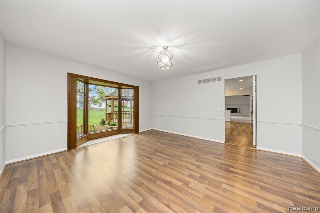 4601 FAIRWAY Ridge, West Bloomfield, MI 48323 — Photo 5