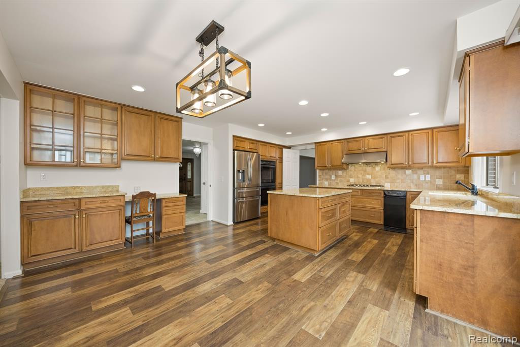 4601 FAIRWAY Ridge, West Bloomfield, MI 48323 — Photo 8