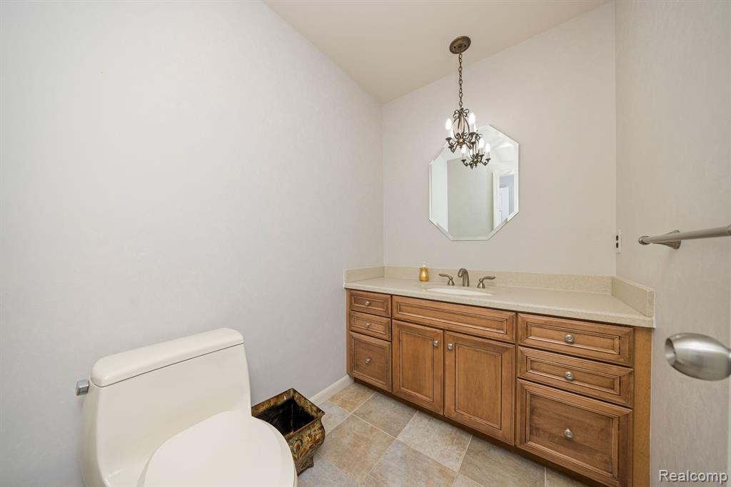 4601 FAIRWAY Ridge, West Bloomfield, MI 48323 — Photo 11