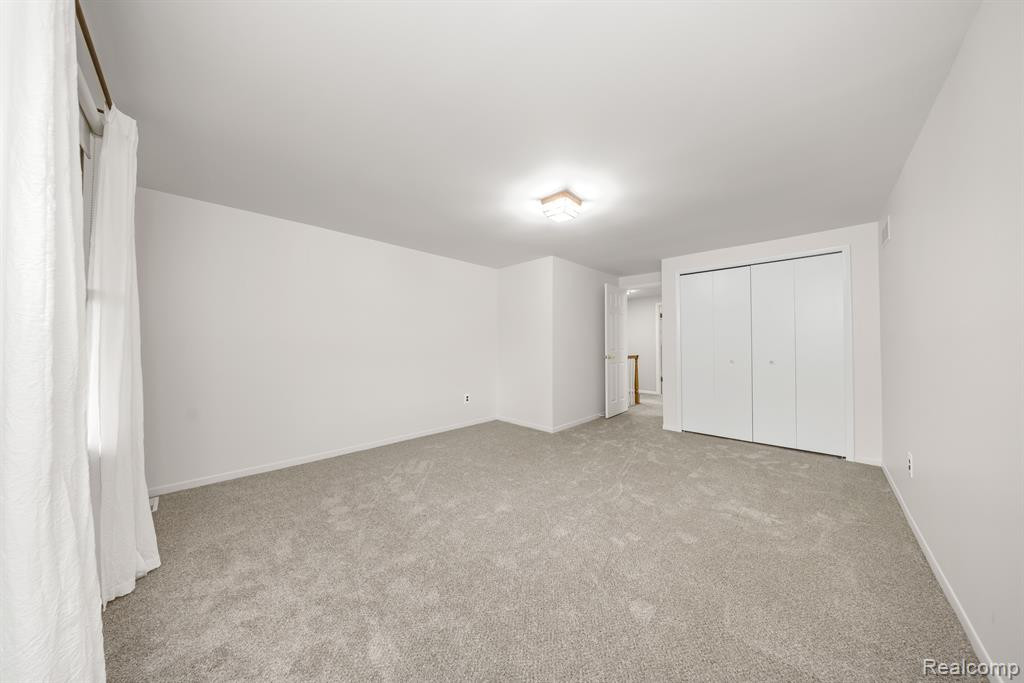 4601 FAIRWAY Ridge, West Bloomfield, MI 48323 — Photo 16