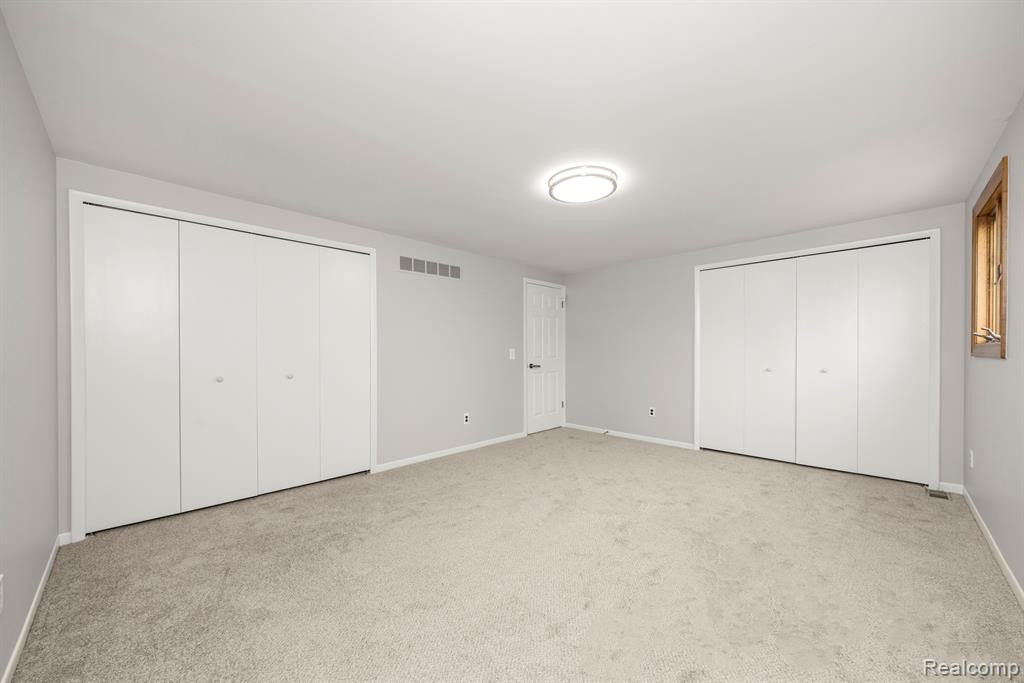 4601 FAIRWAY Ridge, West Bloomfield, MI 48323 — Photo 17