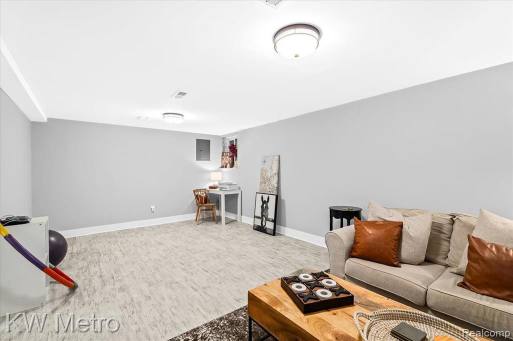 1118 WASHINGTON Circle, Northville, MI 48167 — Photo 25