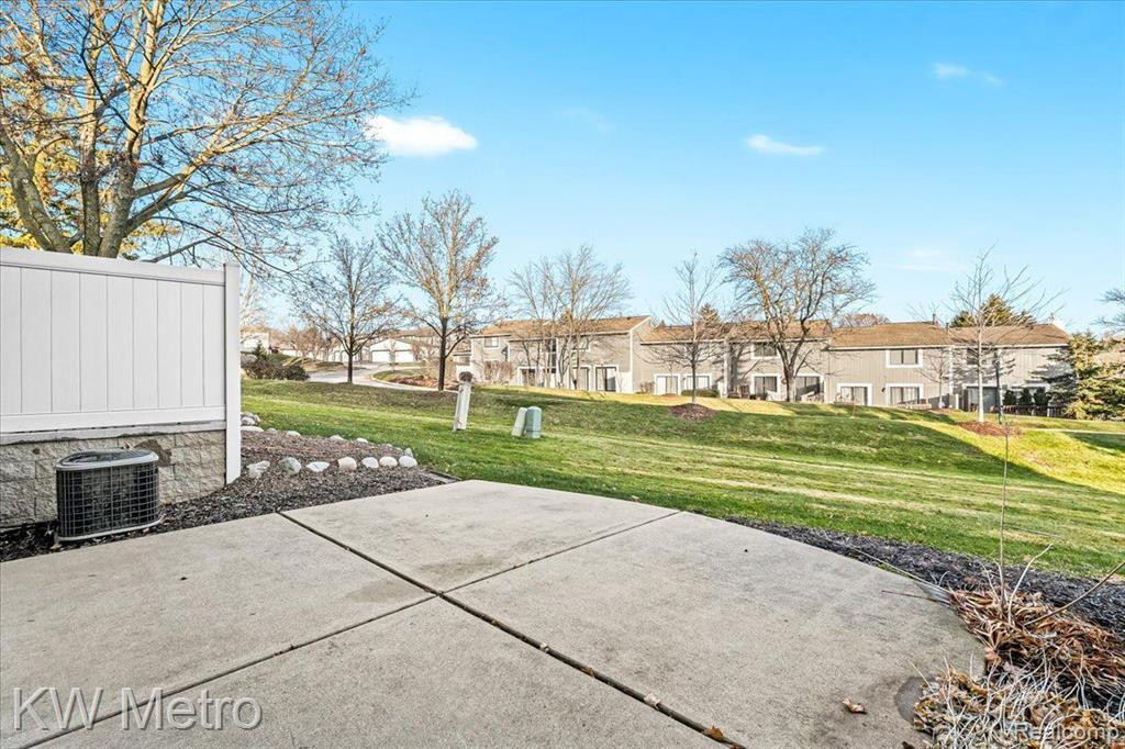 1118 WASHINGTON Circle, Northville, MI 48167 — Photo 32