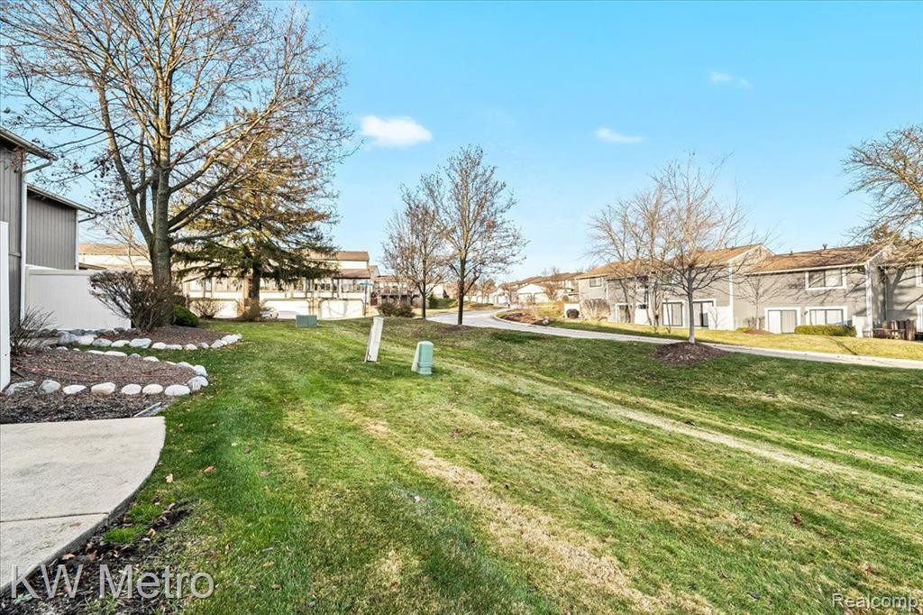 1118 WASHINGTON Circle, Northville, MI 48167 — Photo 33