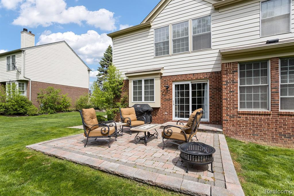 44427 WHITE PINE Circle E, Northville, MI 48168 — Photo 4