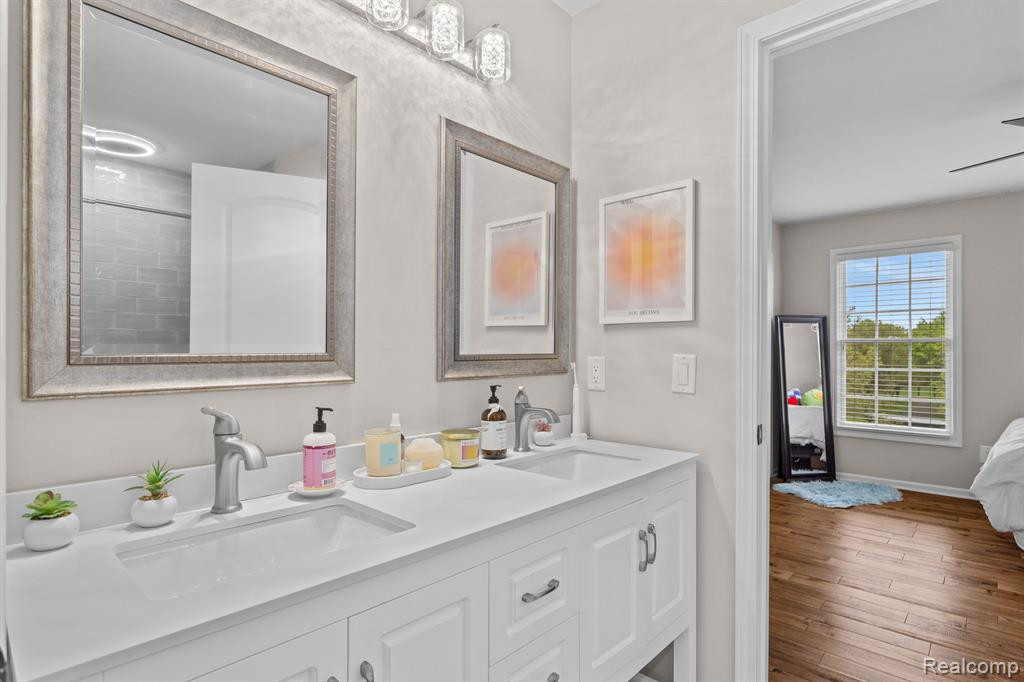 44427 WHITE PINE Circle E, Northville, MI 48168 — Photo 32