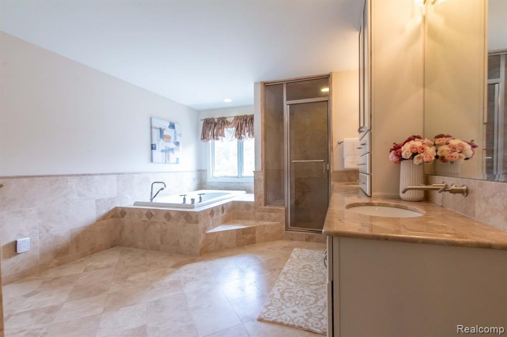 3125 WESTLOCH Circle, Superior, MI 48198 — Photo 39