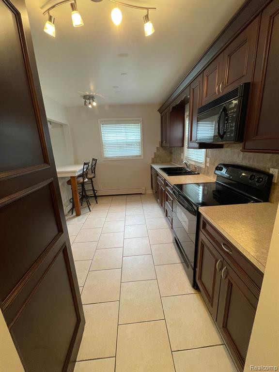 660 ROBINWOOD Drive, Troy, MI 48083 — Photo 4