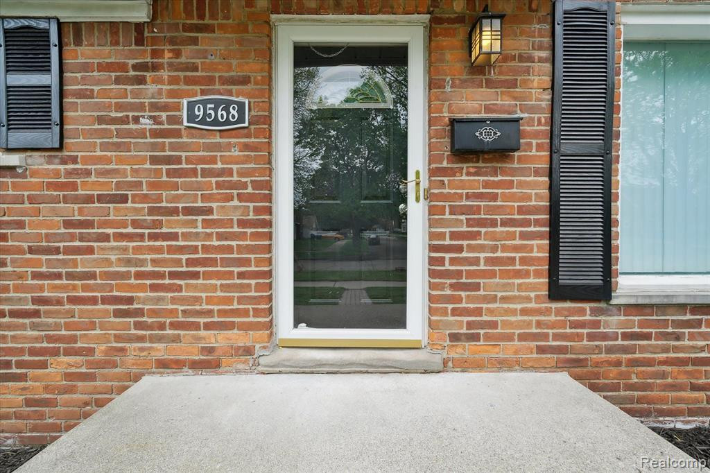 9568 MERCEDES, Redford, MI 48239 — Photo 4