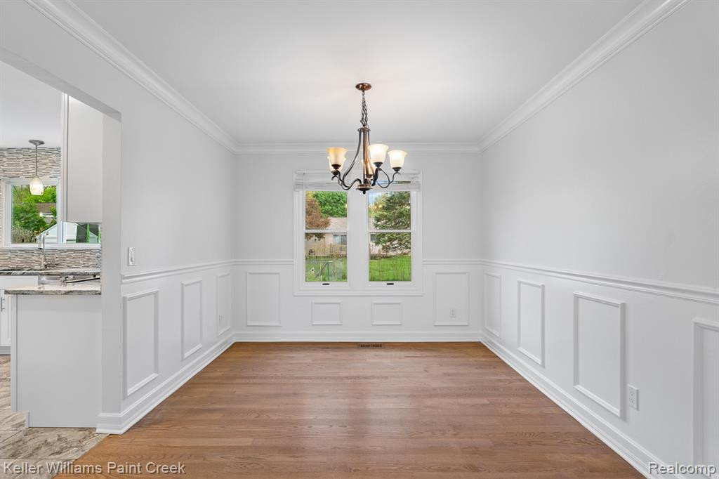 413 DALTON Drive, Rochester Hills, MI 48307 — Photo 11