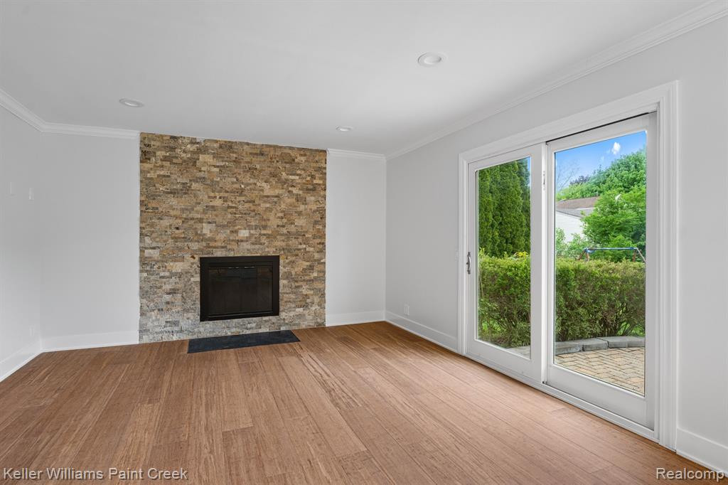 413 DALTON Drive, Rochester Hills, MI 48307 — Photo 12