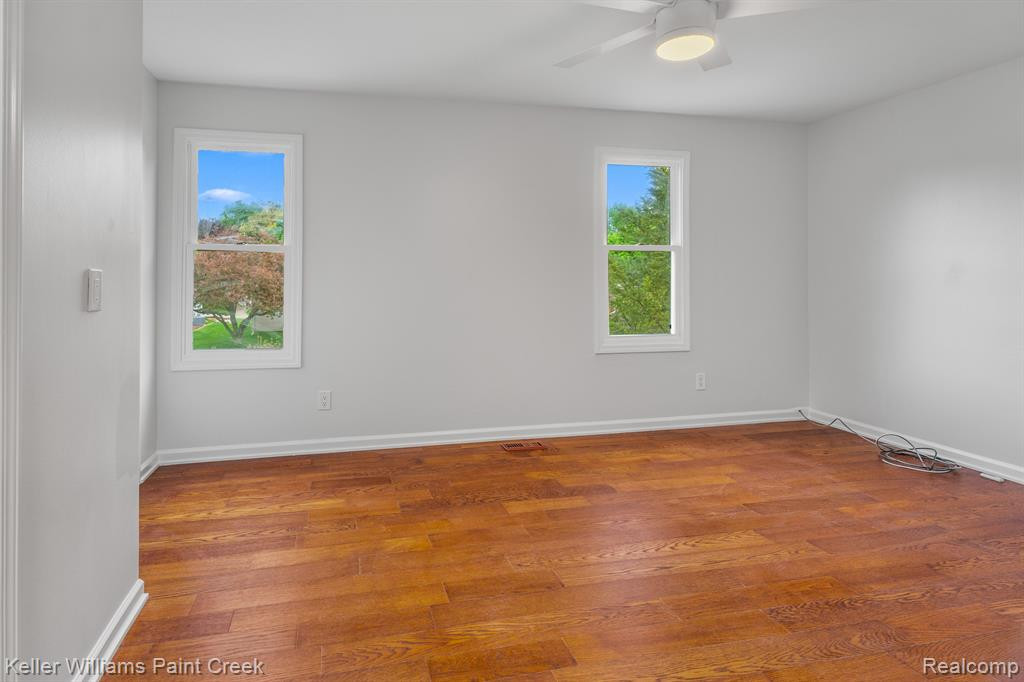413 DALTON Drive, Rochester Hills, MI 48307 — Photo 17