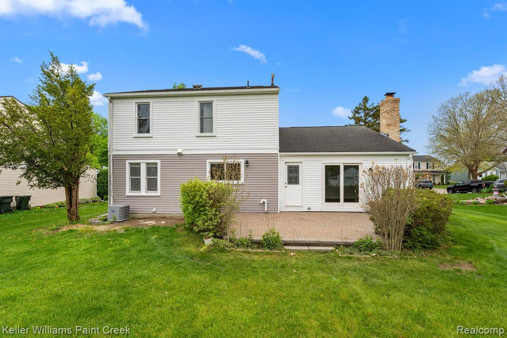 413 DALTON Drive, Rochester Hills, MI 48307 — Photo 23
