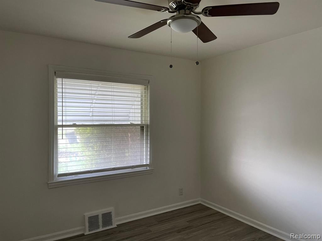 9436 OHIO Street, Detroit, MI 48204 — Photo 11
