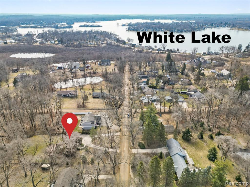 5040 EAGLE Road, White Lake, MI 48383 — Photo 4