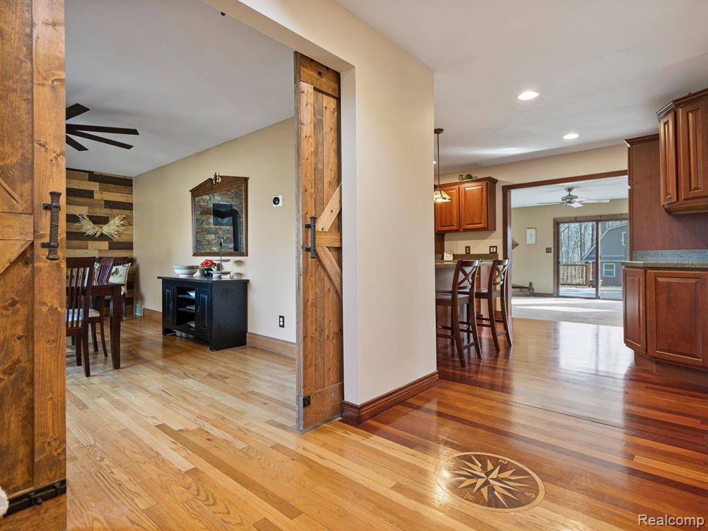 5040 EAGLE Road, White Lake, MI 48383 — Photo 5