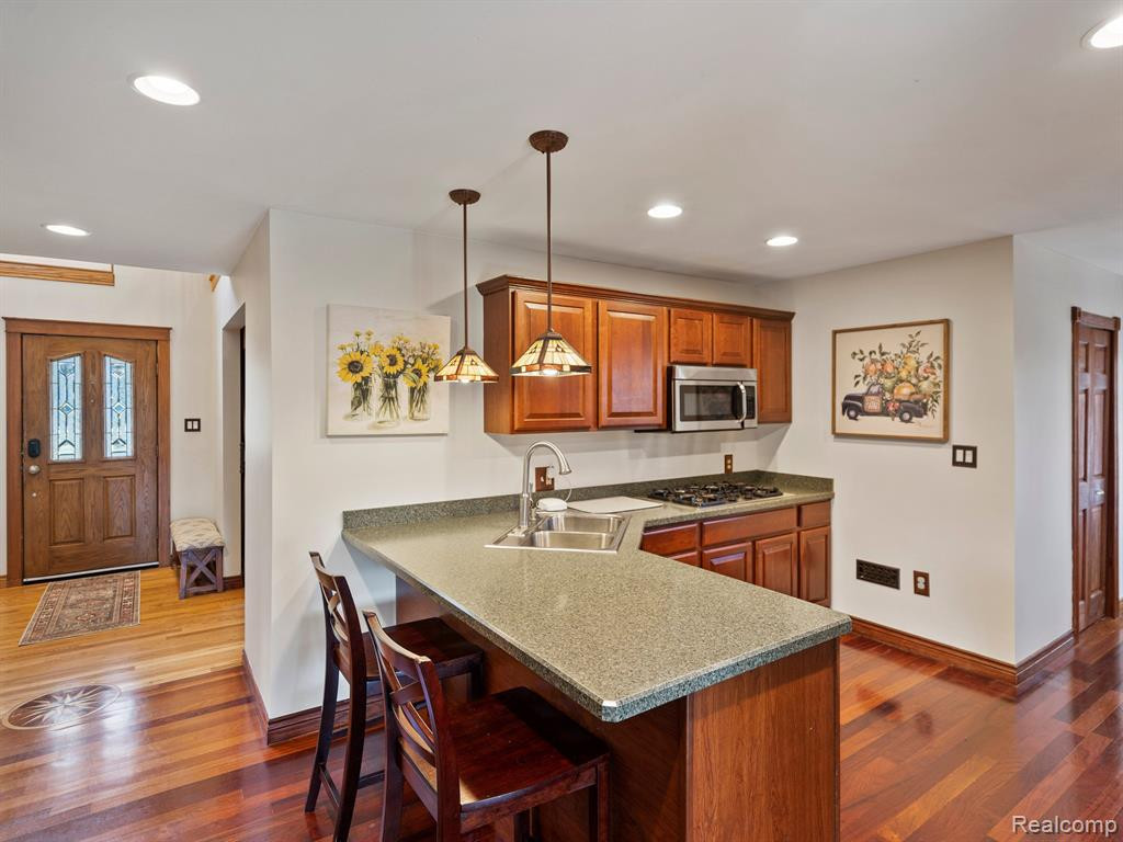 5040 EAGLE Road, White Lake, MI 48383 — Photo 18