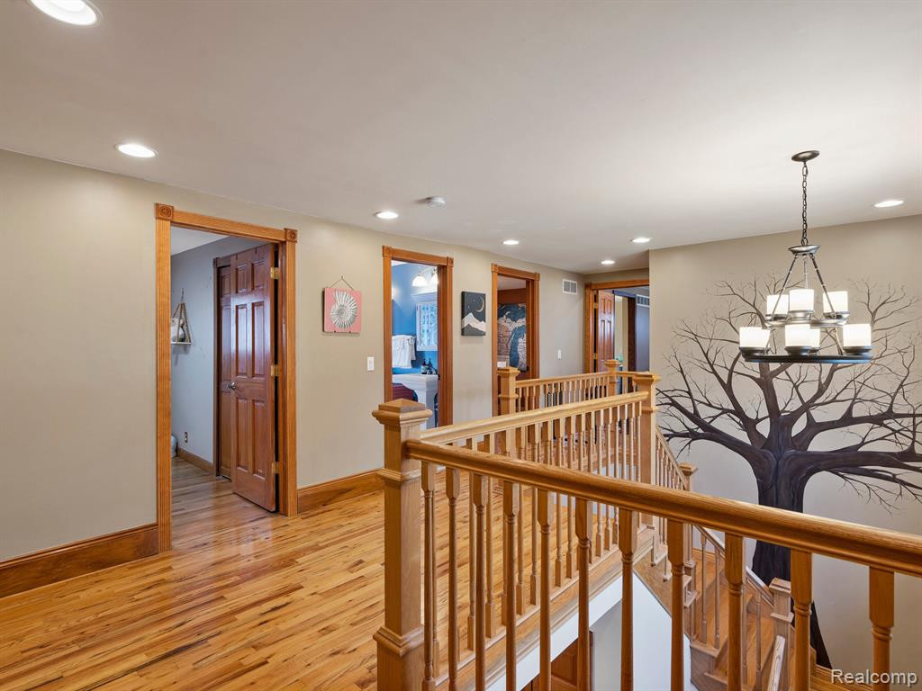 5040 EAGLE Road, White Lake, MI 48383 — Photo 33