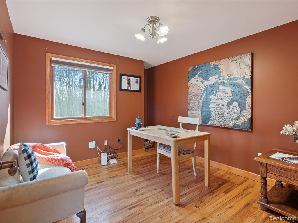 5040 EAGLE Road, White Lake, MI 48383 — Photo 43