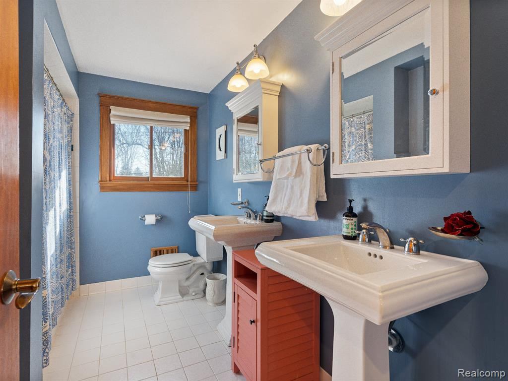 5040 EAGLE Road, White Lake, MI 48383 — Photo 44