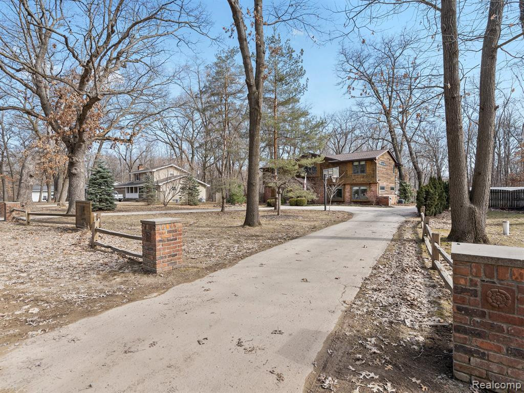 5040 EAGLE Road, White Lake, MI 48383 — Photo 59