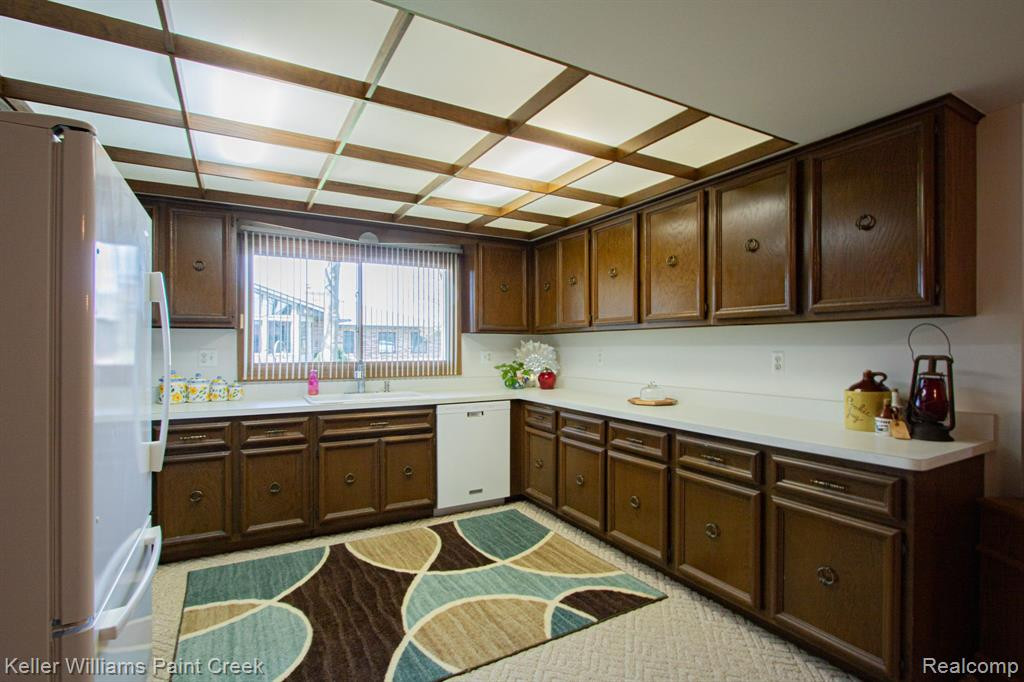 47501 LIBERTY Drive, Shelby Twp, MI 48315 — Photo 9