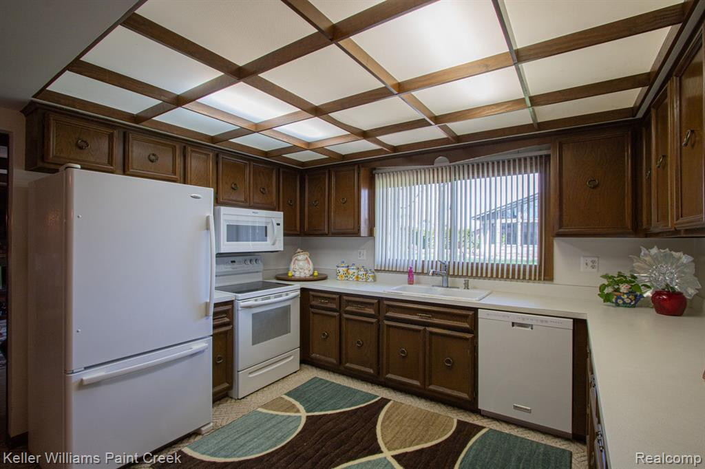 47501 LIBERTY Drive, Shelby Twp, MI 48315 — Photo 11