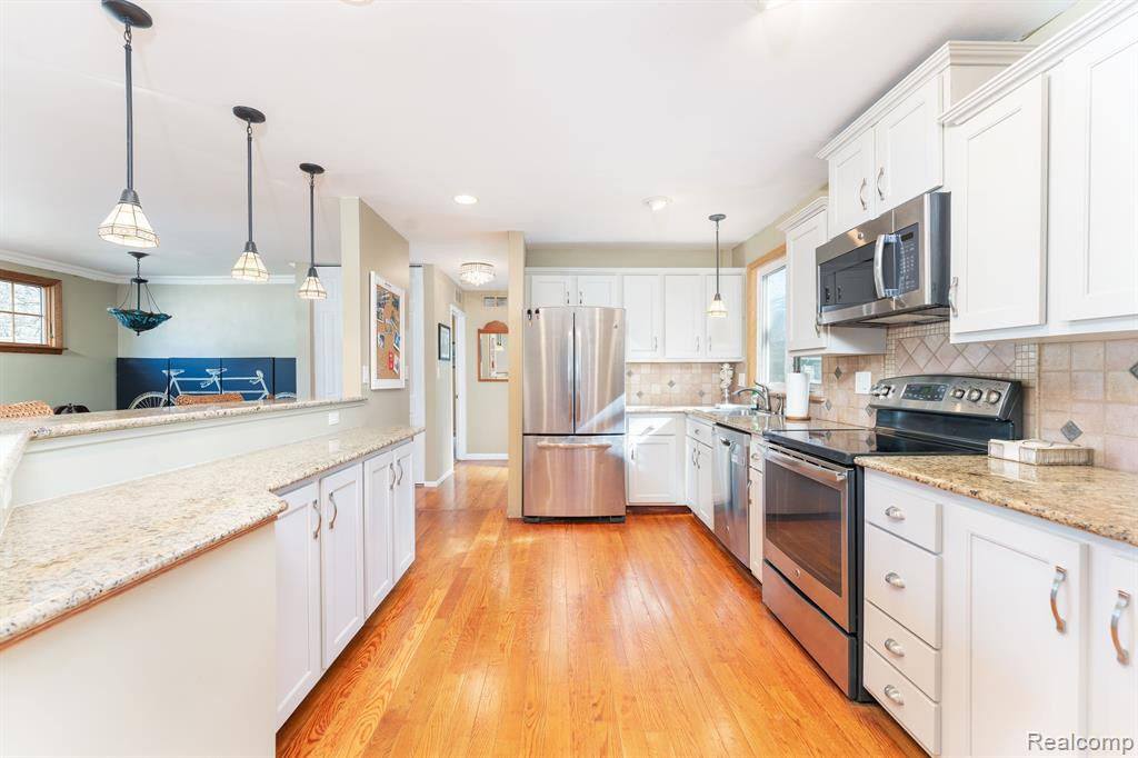 1088 HORTON Street, Northville, MI 48167 — Photo 5