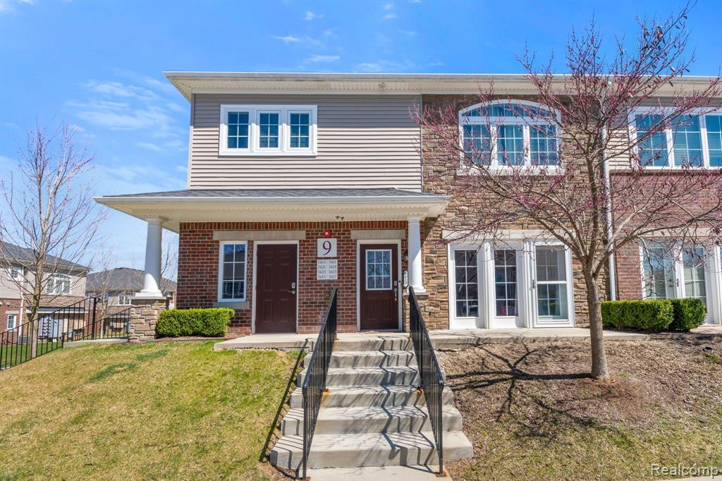 5613 ARBOR CHASE Drive, Ann Arbor, MI 48103 — Photo 4