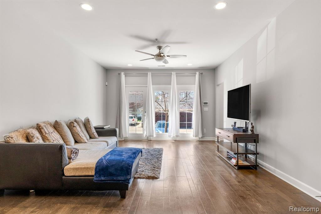 5613 ARBOR CHASE Drive, Ann Arbor, MI 48103 — Photo 9