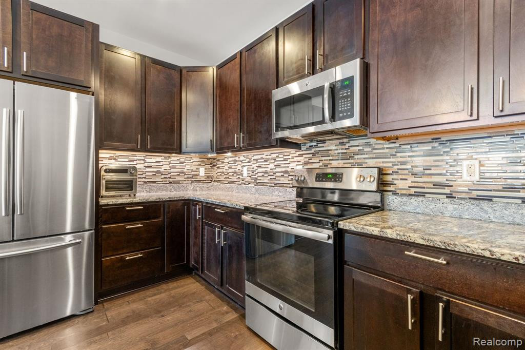5613 ARBOR CHASE Drive, Ann Arbor, MI 48103 — Photo 17