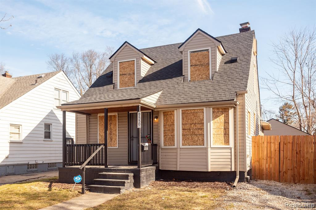 9550 EVERGREEN Avenue, Detroit, MI 48228 — front exterior