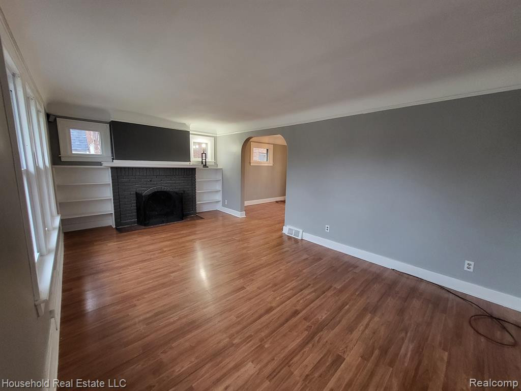 5566 BALFOUR Road, Detroit, MI 48224 — Photo 6