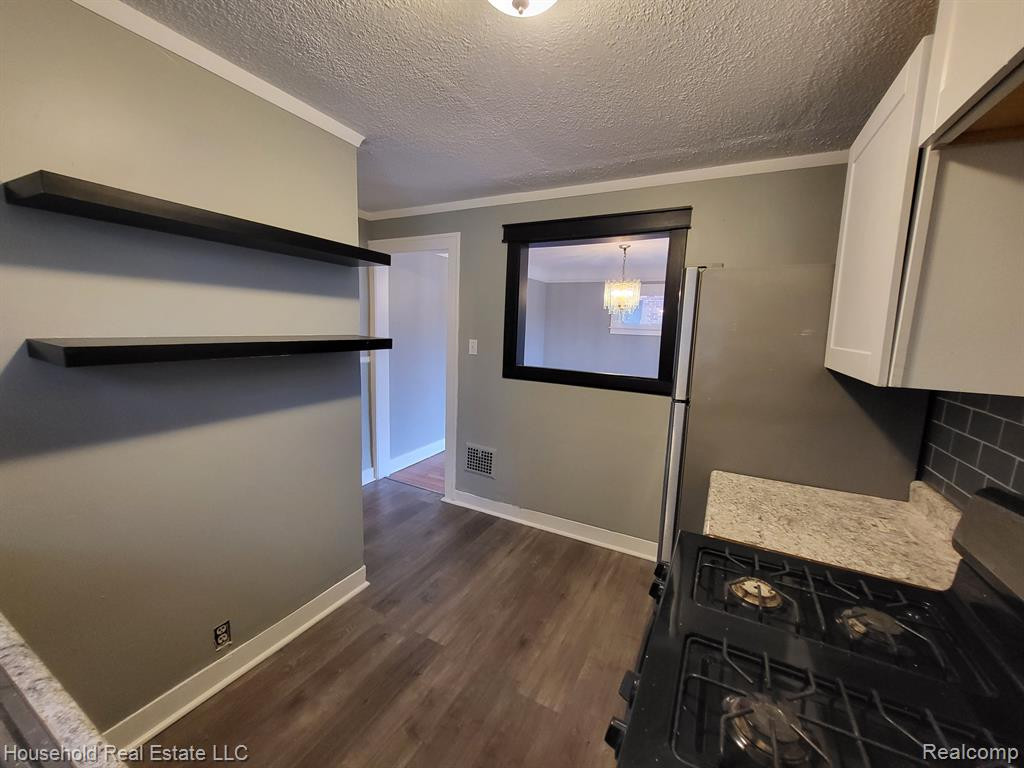 5566 BALFOUR Road, Detroit, MI 48224 — Photo 19