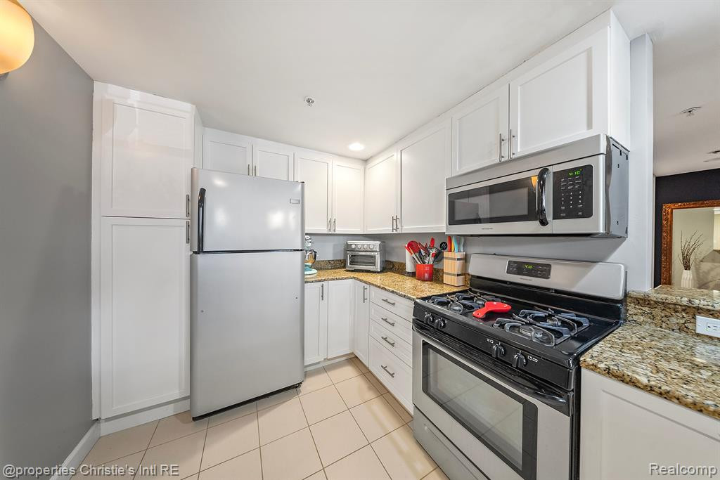 615 W Hancock, Detroit, MI 48201 — Photo 9