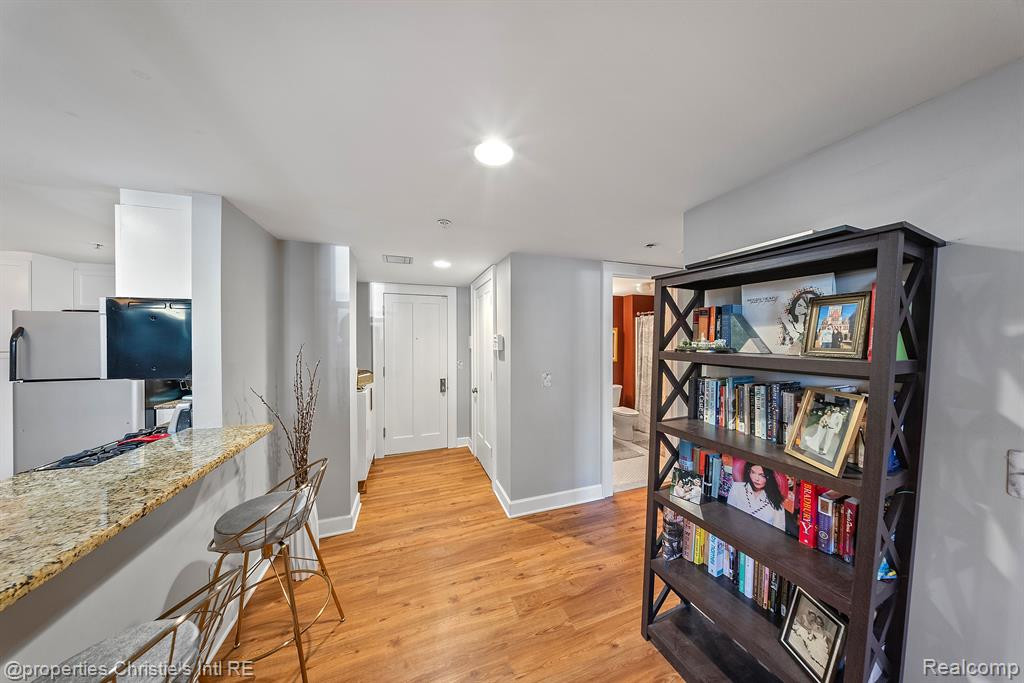 615 W Hancock, Detroit, MI 48201 — Photo 11