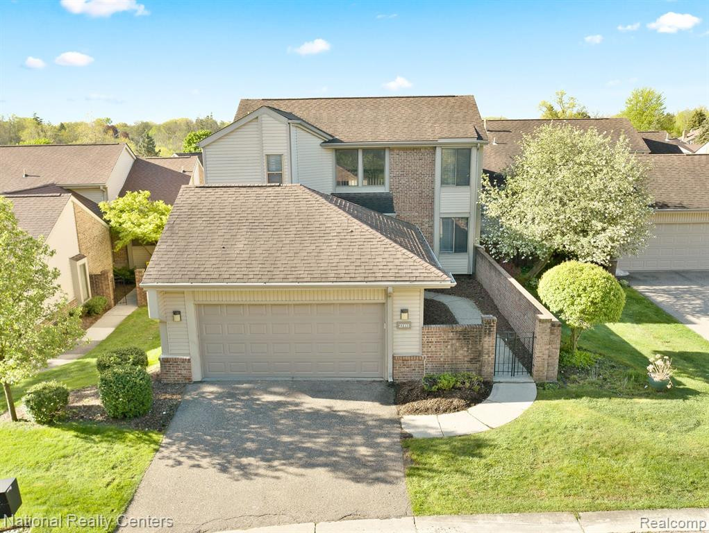 23193 N CHANTICLEER Drive, Southfield, MI 48034 — Photo 48