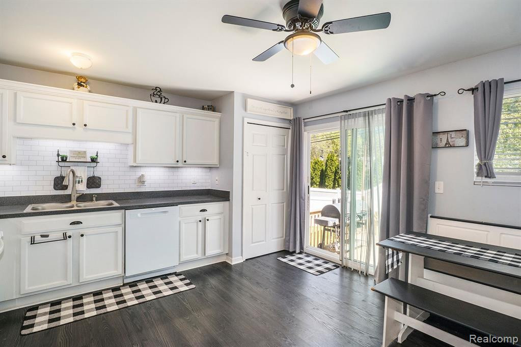 50 FOUNTAIN PARK Drive, Waterford, MI 48327 — Photo 5