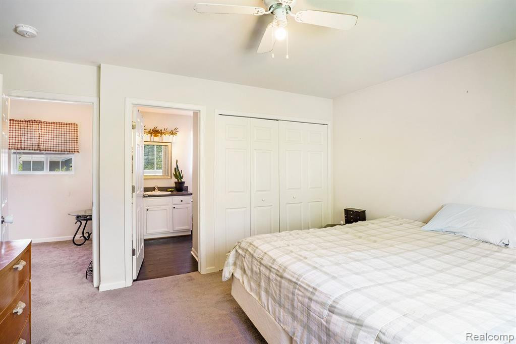 50 FOUNTAIN PARK Drive, Waterford, MI 48327 — Photo 8