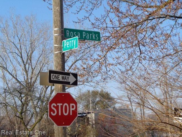 2738 ROSA PARKS BLVD, Detroit, MI 48216 — Photo 10